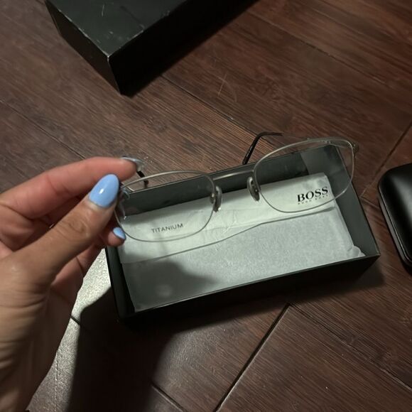 Hugo Boss Titanium Glasses - BRAND NEW - New Case & Box is Included - Picture 5 of 8
